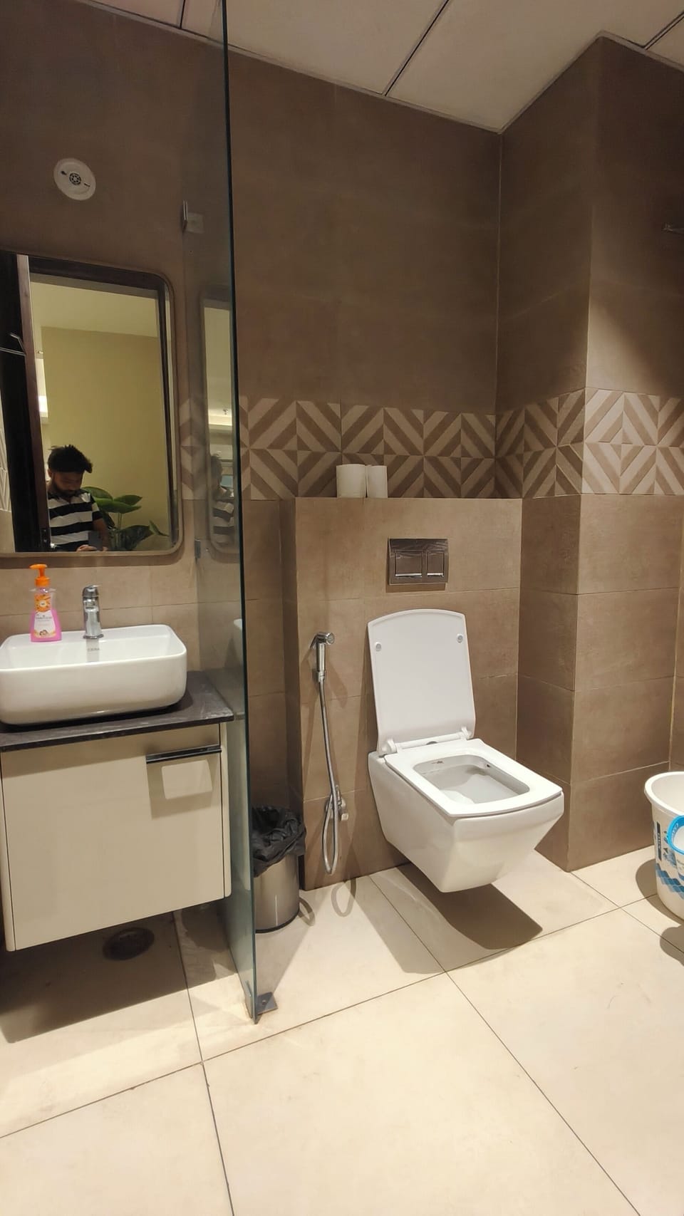 Voyzen Privé Apartment in Noida