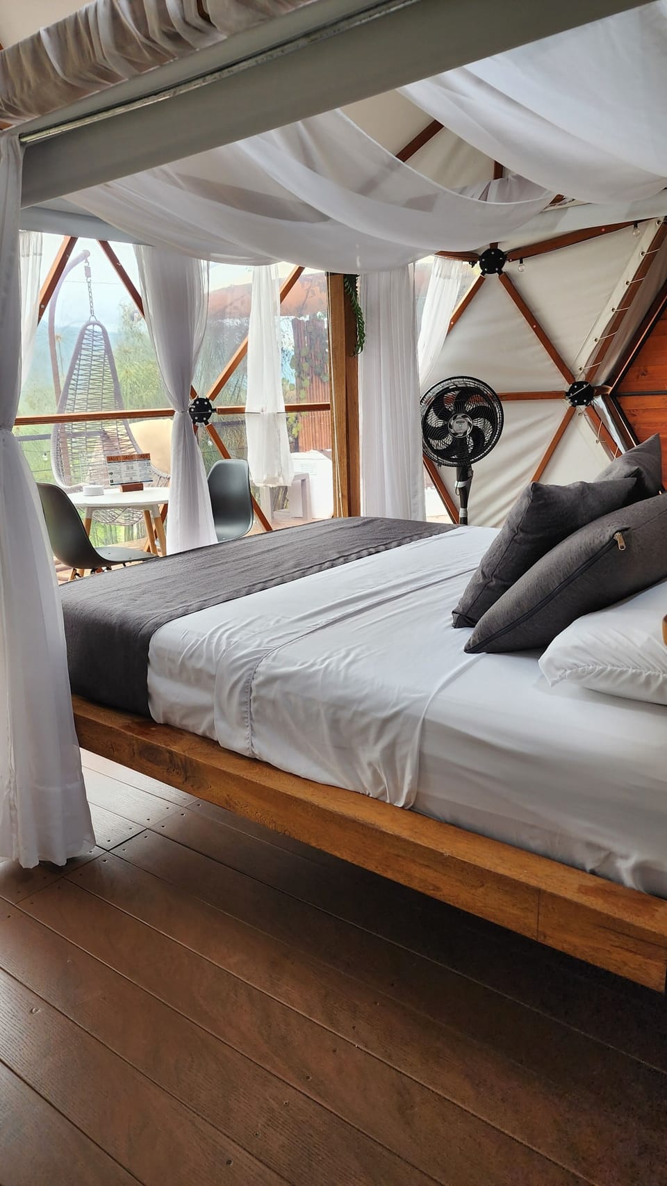 Deluxe Bungalow, Balcony, Mountain View | In-room safe, blackout drapes, free WiFi