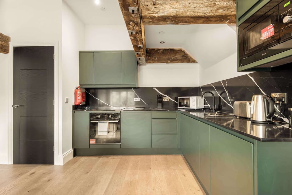 Fully equipped kitchen