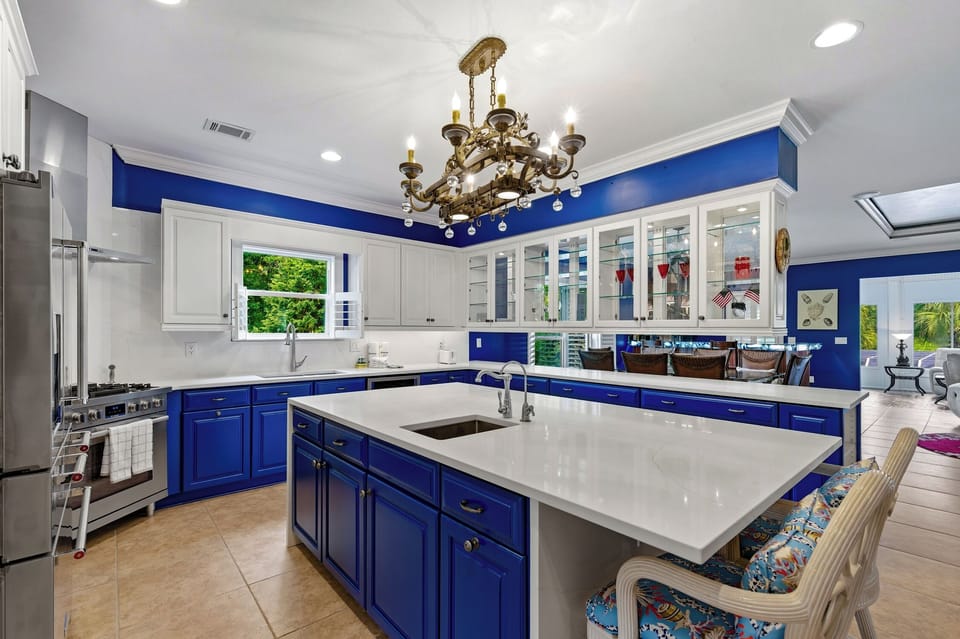 Regal Palms - Kitchen