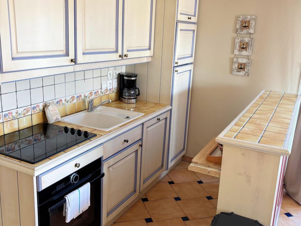 Apartment | Private kitchen | Highchair