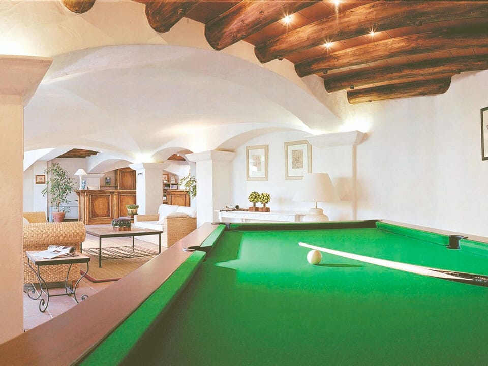 Apartment | Game room