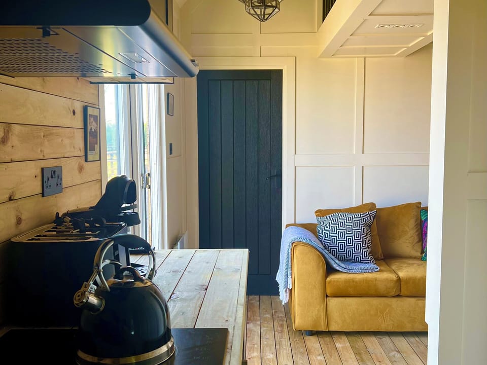 Cottage | Interior