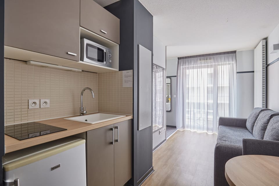 Make a meal in your convenient kitchenette