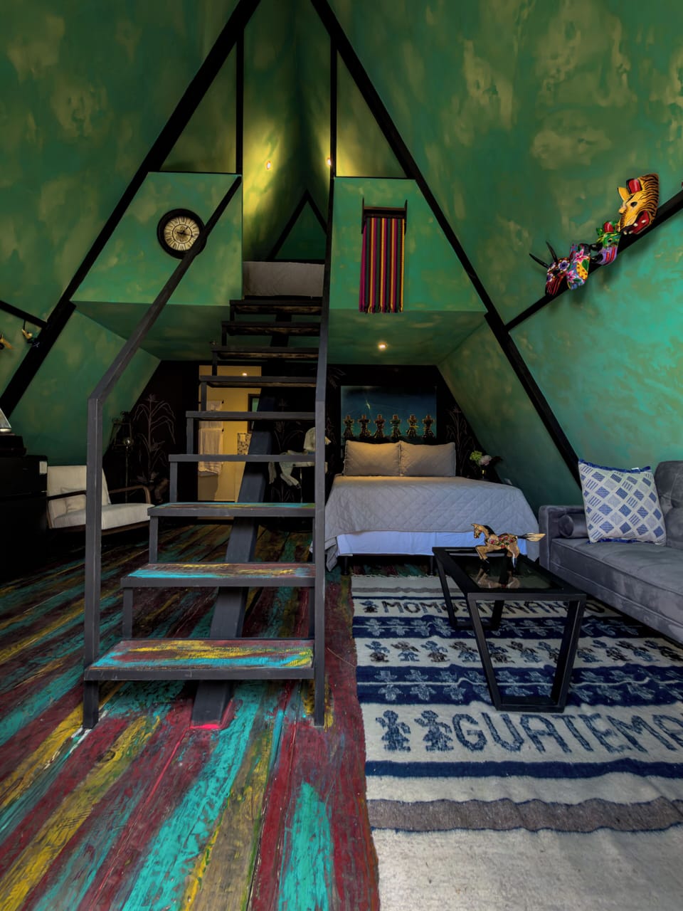 Comfort Room | Minibar, desk, laptop workspace, iron/ironing board (on request)