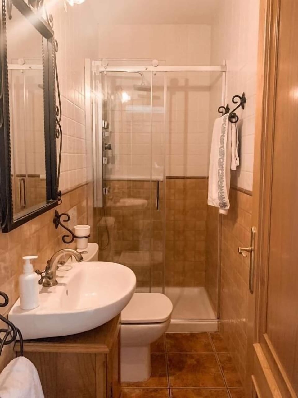Shower, towels, soap, shampoo