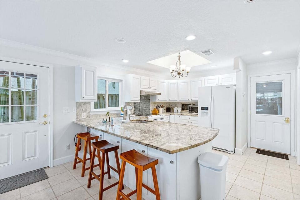 Villa (3 Bedrooms) | Private kitchen | Fridge, microwave, oven, stovetop