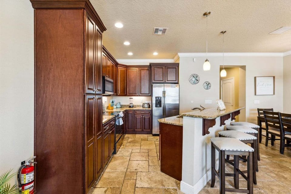 Villa (3 Bedrooms) | Private kitchen | Fridge, microwave, oven, stovetop