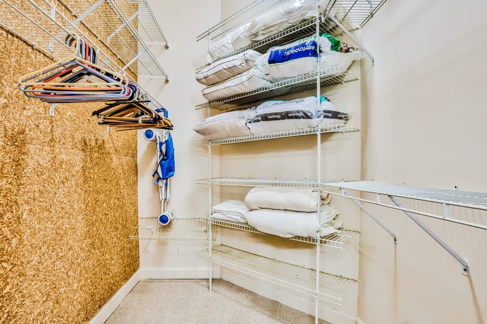 House (4 Bedrooms) | Wardrobe