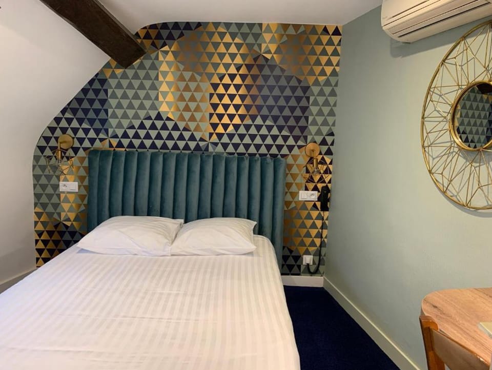 Double Room | Desk, soundproofing, free WiFi, bed sheets