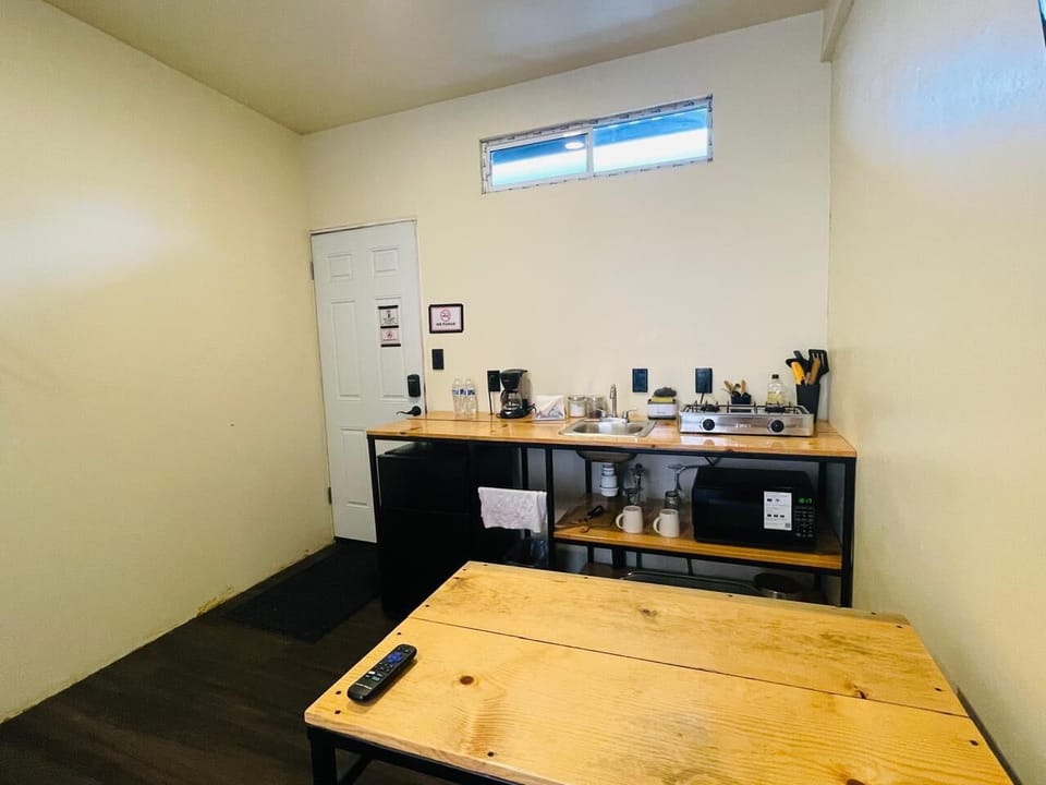 Studio, 1 Double Bed, Non Smoking, Private Bathroom | Interior
