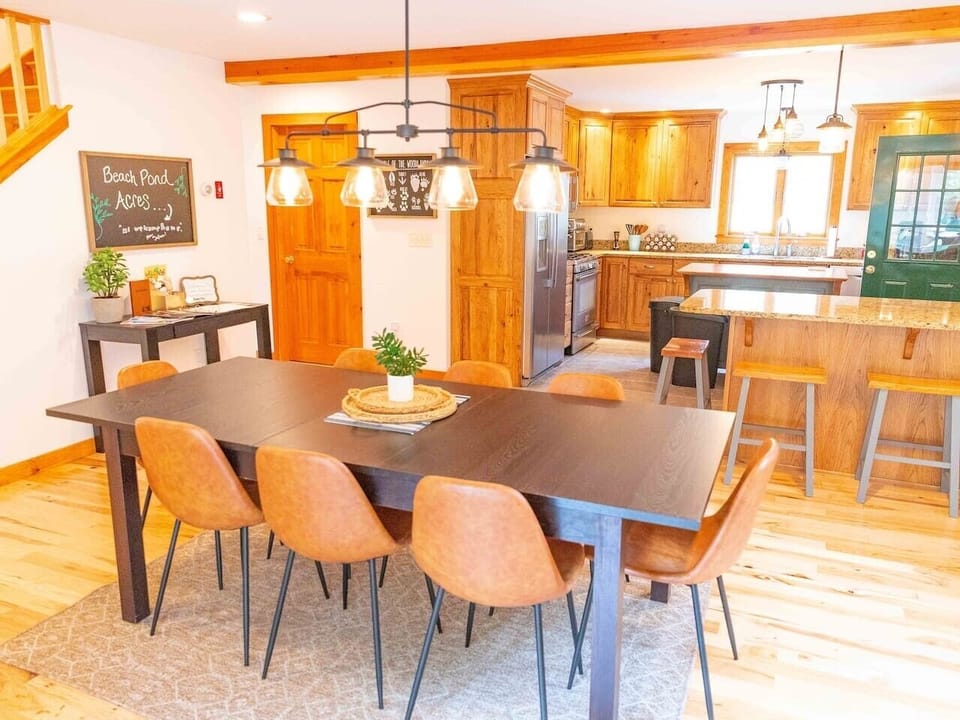 Dining room/kitchen