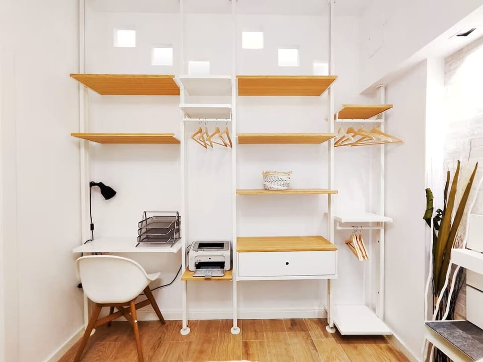 Espacio de trabajo con wifi ideal para teletrabajar