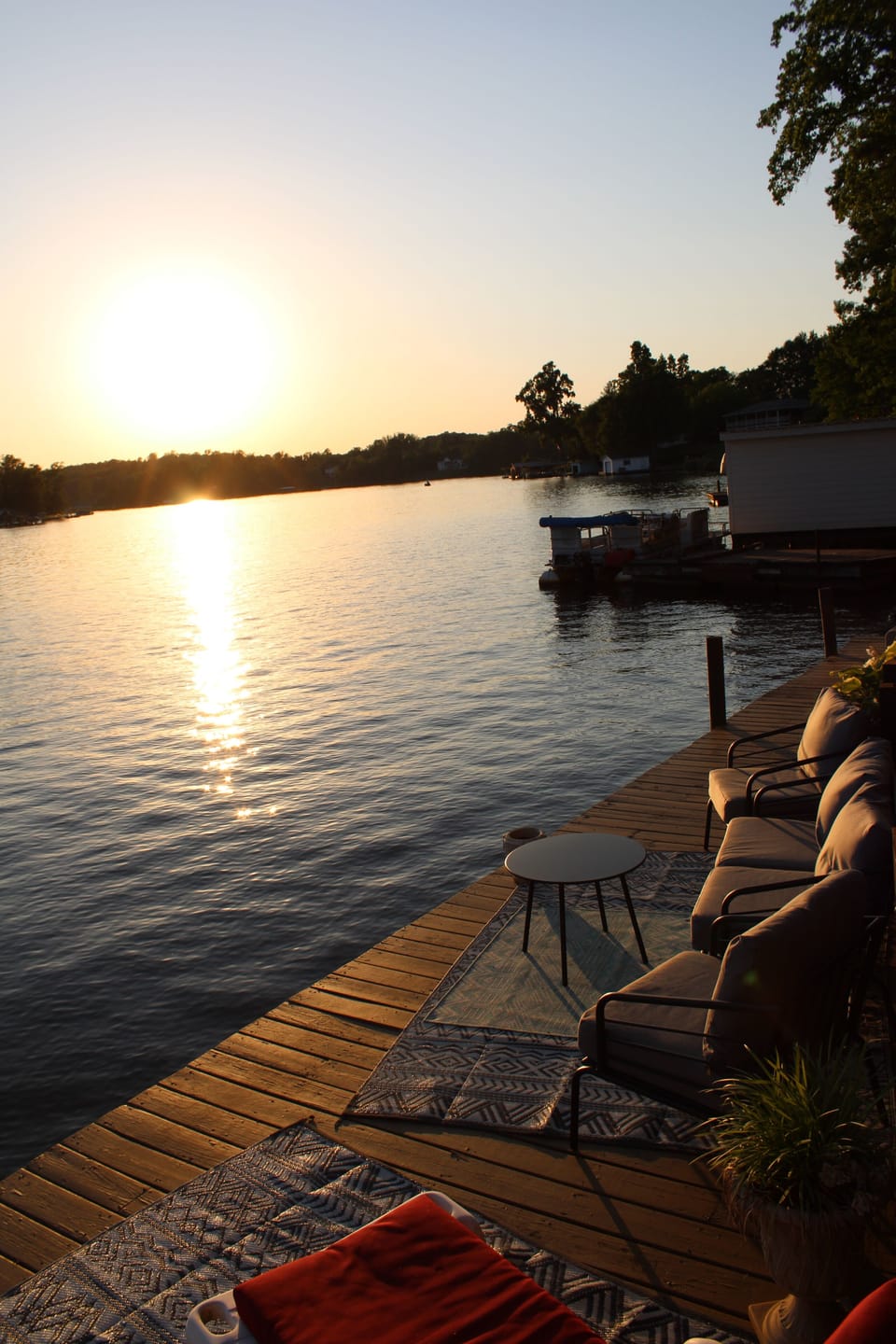     Waterfront lounge area with panoramic views of Lyman Lake