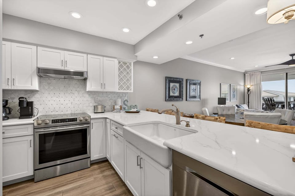 High Pointe Resort 3-443 - Seacrest - Kitchen