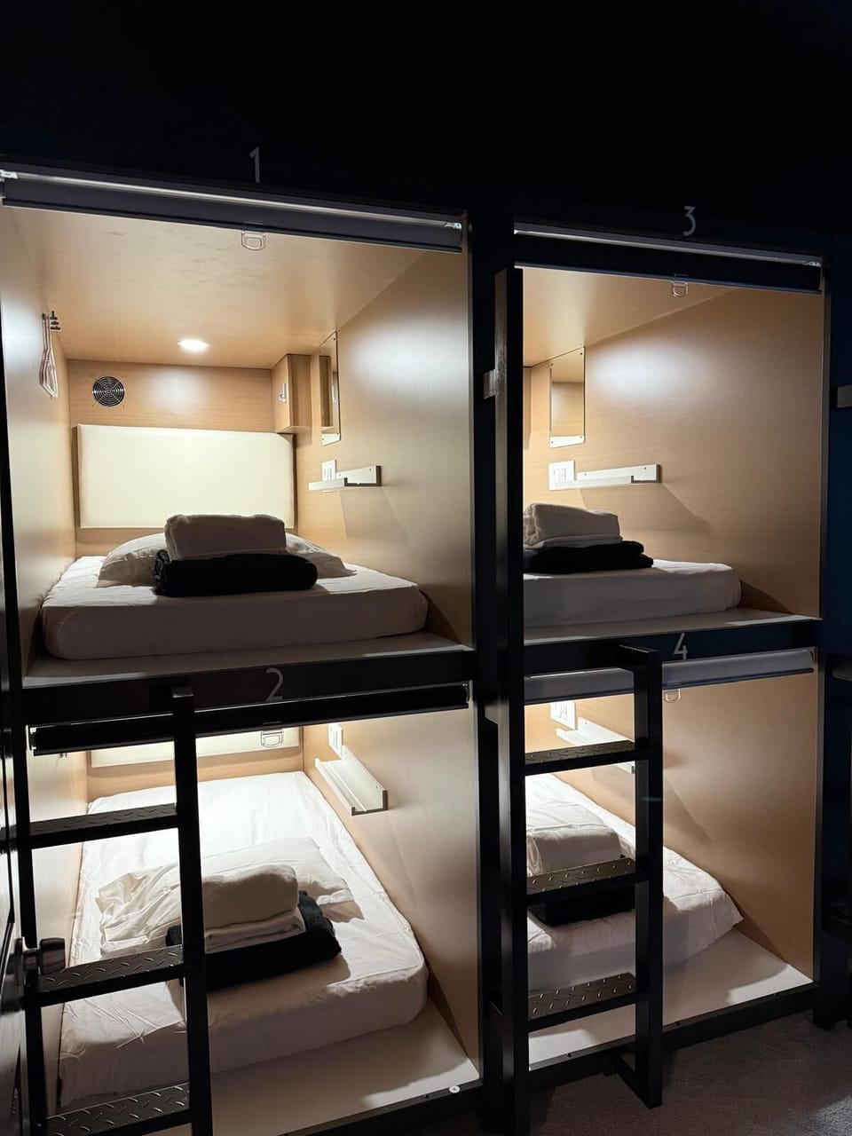 Basic Shared Dormitory, Mixed Dorm | Free WiFi, bed sheets