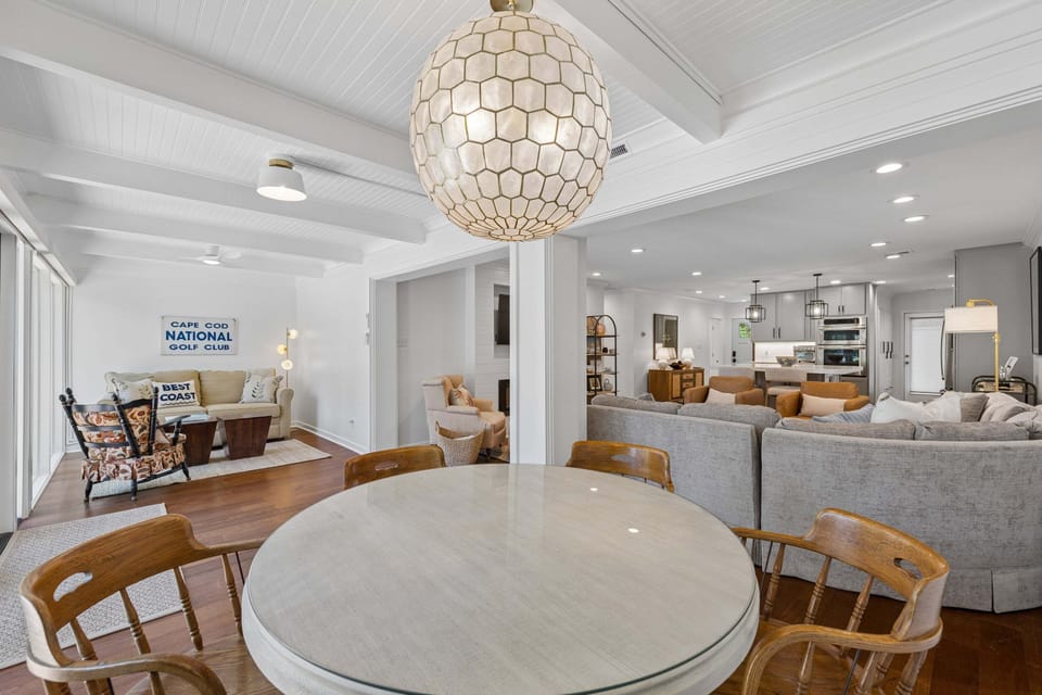 Dining table featuring seating for 5 guests.