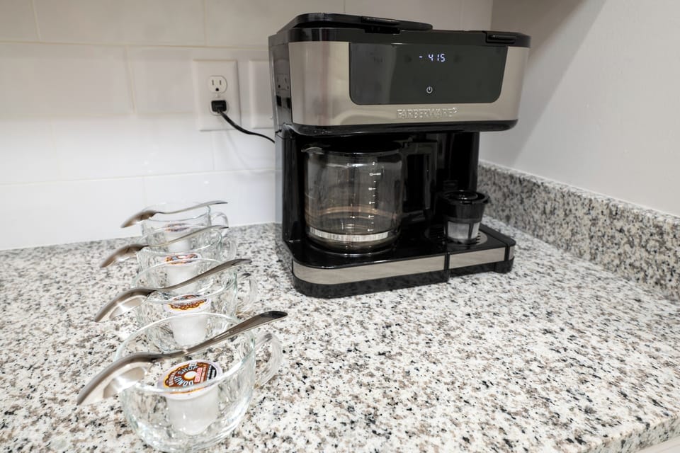 Wake up refreshed and enjoy your favorite morning brew exactly the way you like it.