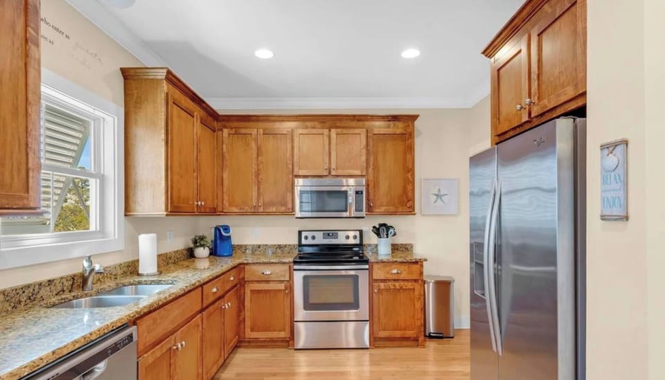 House, 3 Bedrooms, Smoking, Patio | Private kitchen