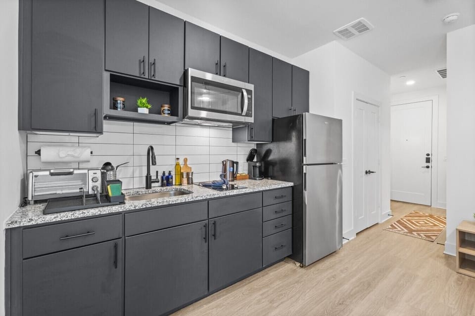 Enjoy the convenience of a fully equipped kitchen whether you`re making breakfast, dinner or simply enjoying a cup of coffee.