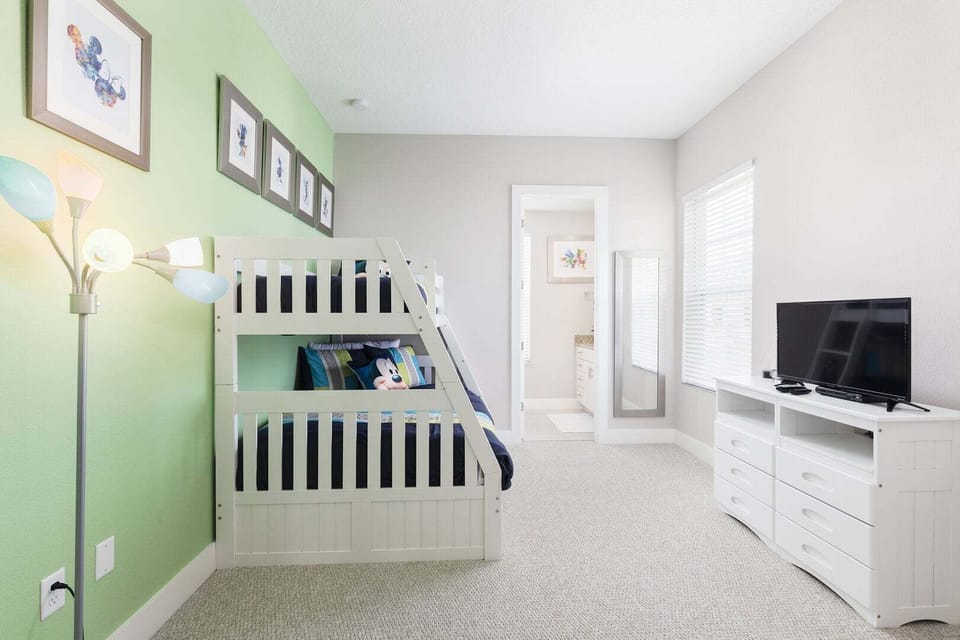 Townhome, Multiple Beds (SMV128-7596-4-G) | 4 bedrooms, individually decorated, individually furnished, bed sheets