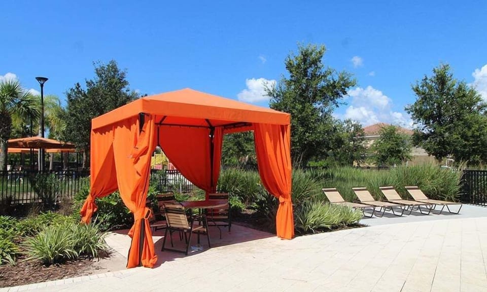House, Multiple Beds, Pool View (SOL103-5536-6-GP) | Outdoor dining