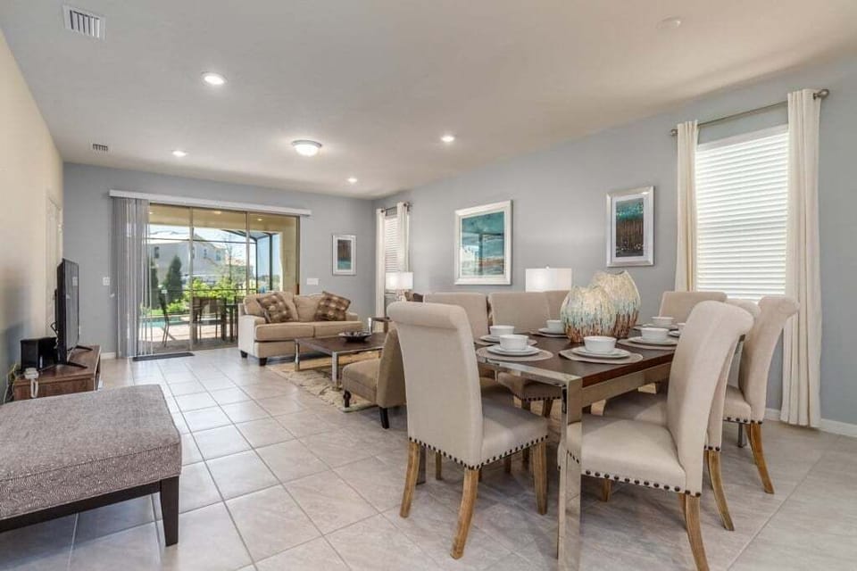 House, Multiple Beds, Pool View (SOL103-5536-6-GP) | 6 bedrooms, individually decorated, individually furnished, bed sheets