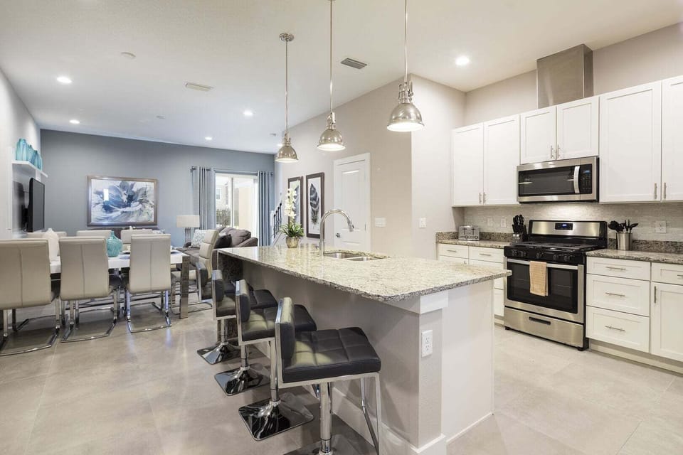 House, Multiple Beds, Pool View (SMV131-7580-4-G) | Private kitchen