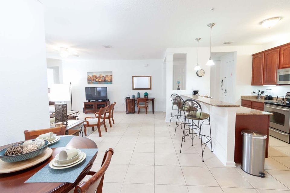 Condo, Multiple Beds, Garden View (VC101-5036-101-3) | 3 bedrooms, individually decorated, individually furnished