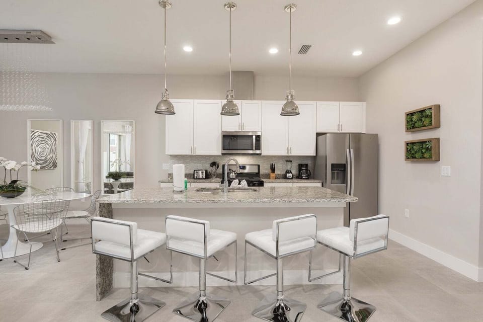 House, Multiple Beds, City View (SMV132-7568-5-GS) | Private kitchen