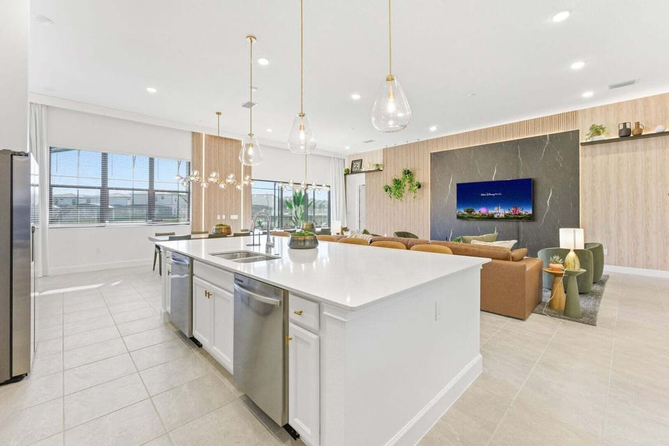 House, Multiple Beds, Pool Access, Pool View (PG101-11049-15-GP) | Interior