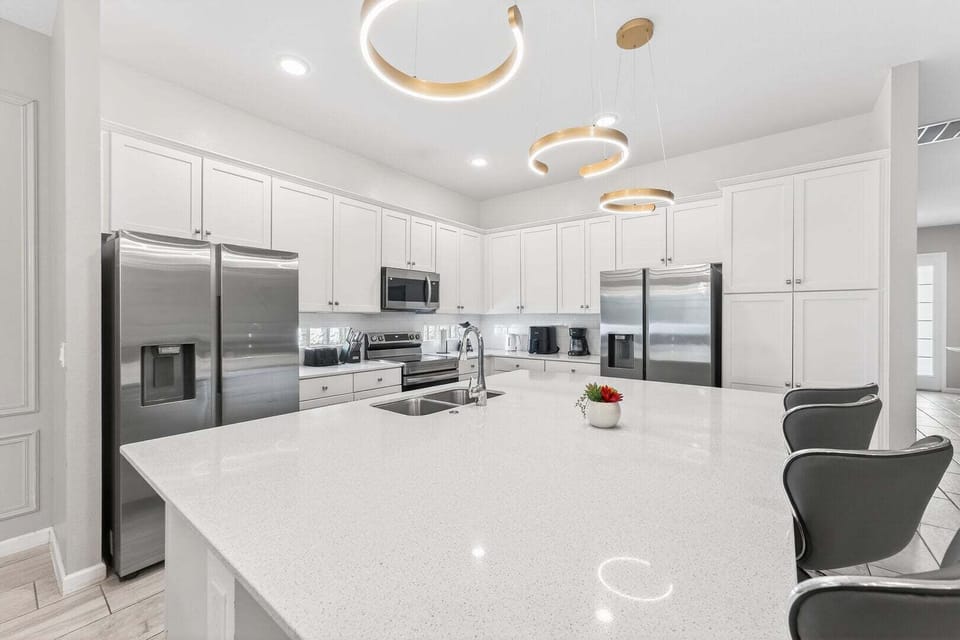 House, Multiple Beds, Pool Access, Pool View (VPR105-2452-12-GP) | Private kitchen