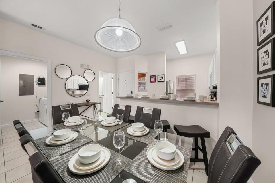 House, Multiple Beds, Pool View (ECA102-8564-3-P) | 3 bedrooms, individually decorated, individually furnished, bed sheets