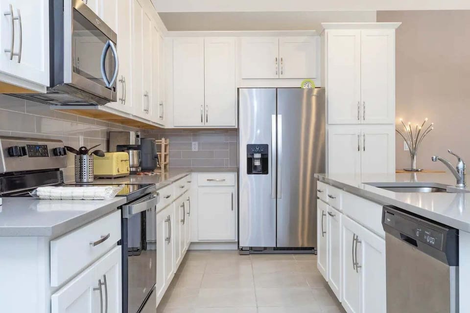 Townhome, Multiple Beds, Pool Access, Pool View (SLA103-2162-5-GP) | Private kitchen