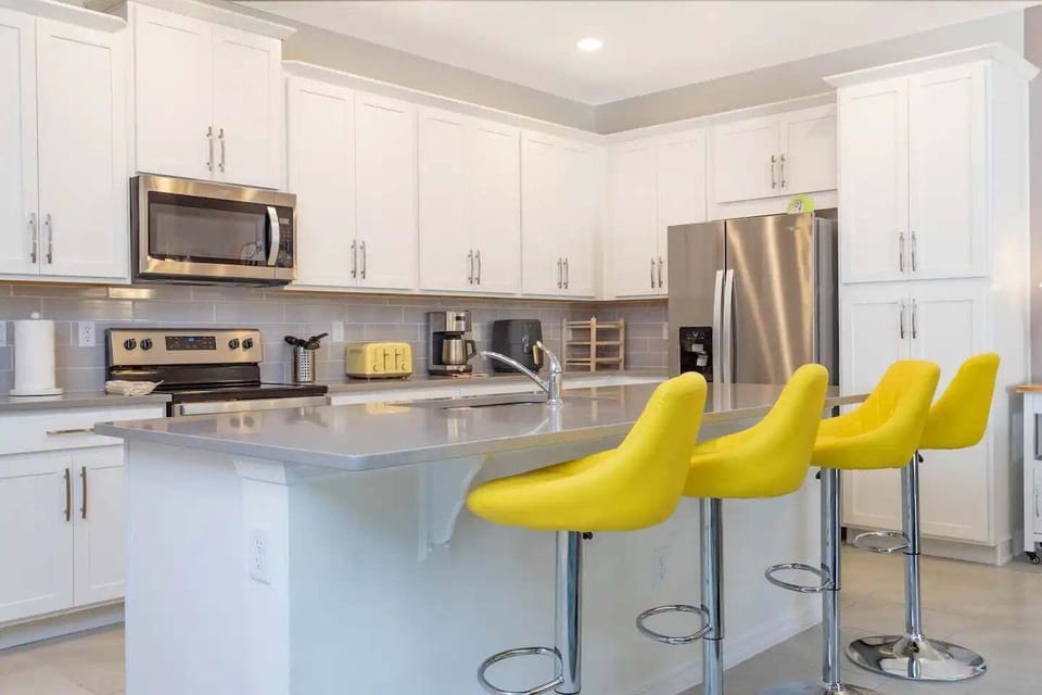 Townhome, Multiple Beds, Pool Access, Pool View (SLA103-2162-5-GP) | Private kitchen