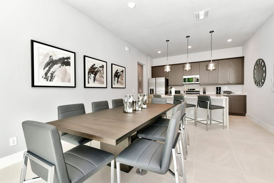 House, Multiple Beds, Garden View (REU116-7770-136-3-G) | 3 bedrooms, individually decorated, individually furnished, bed sheets