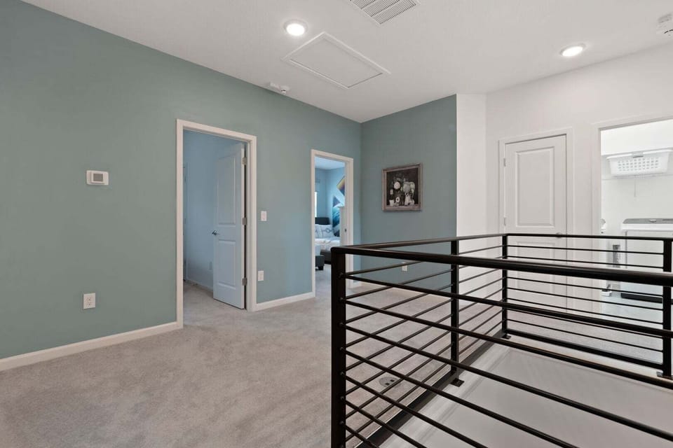 House, Multiple Beds, Pool Access, Pool View (VPR102-2572-5-GP) | Interior