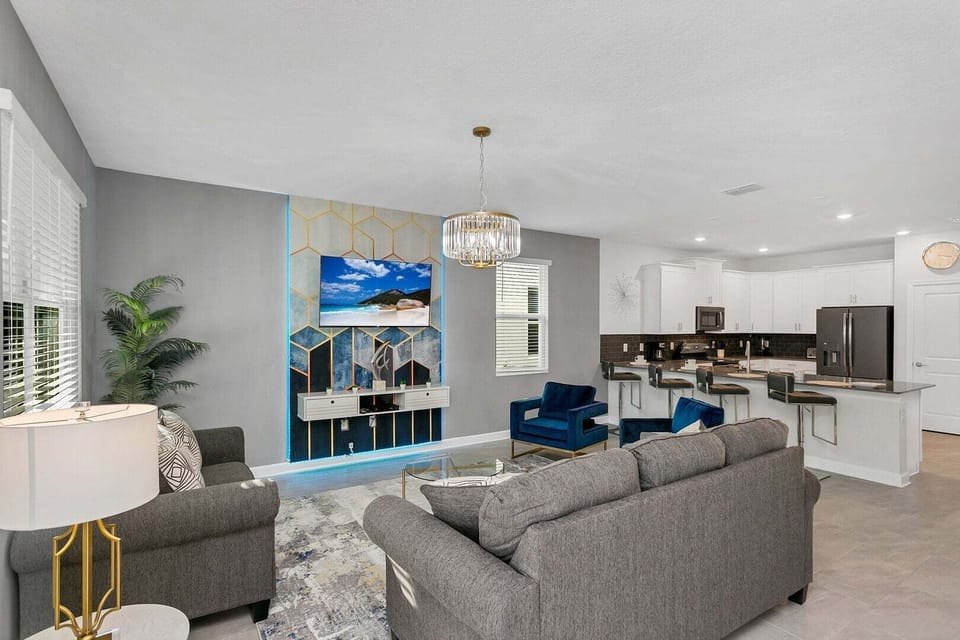 House, Multiple Beds, Pool Access, Pool View (STL101-4518-9-GP) | Living area