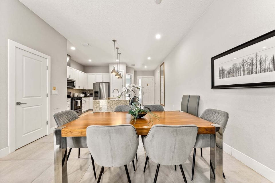 House, Multiple Beds (SMV118-7546-4-G) | 4 bedrooms, individually decorated, individually furnished, bed sheets
