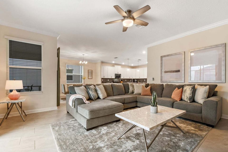 House, Multiple Beds, Pool Access, Pool View (STL118-2775-6-GP) | Living area