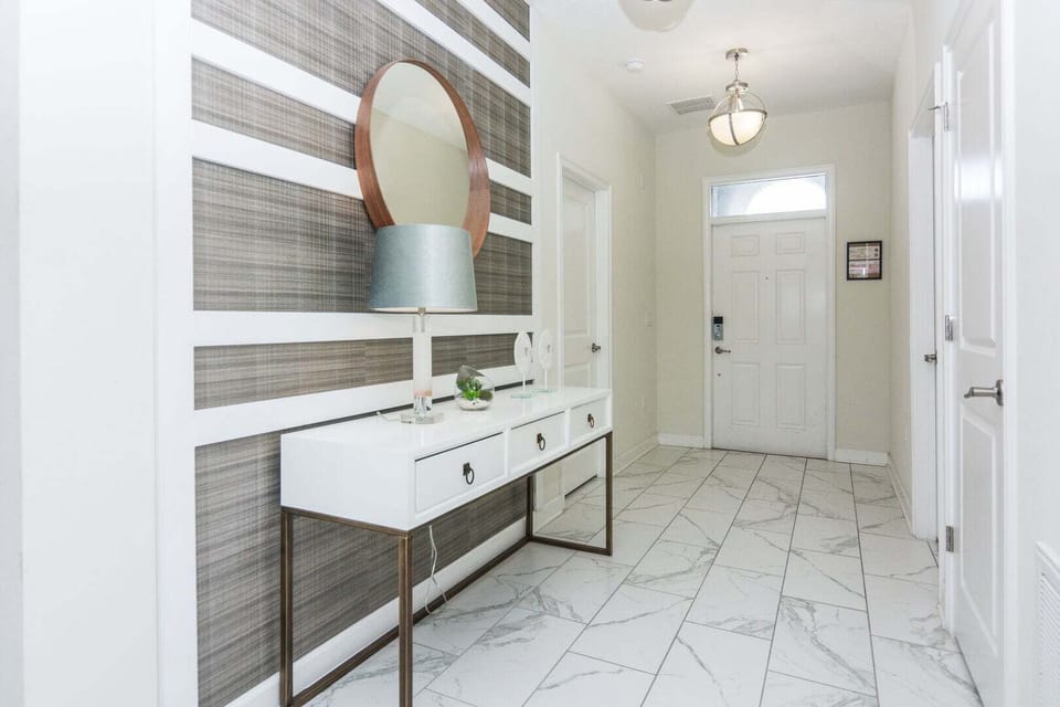 House, Multiple Beds, Pool View (CHG101-9044-6-GP) | Interior