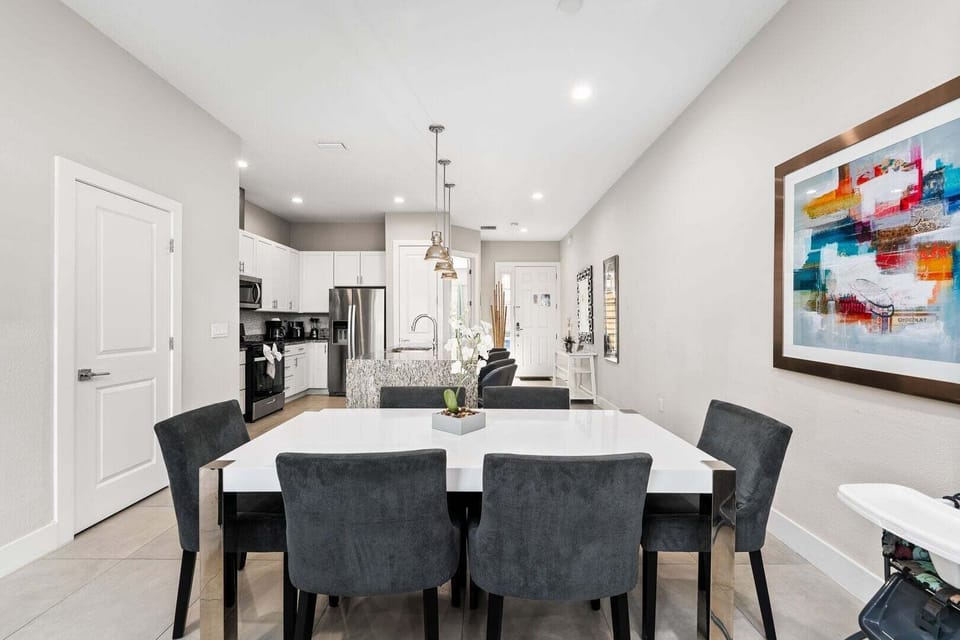 House, Multiple Beds, Pool View (SMV135-7587-4) | 4 bedrooms, individually decorated, individually furnished, bed sheets