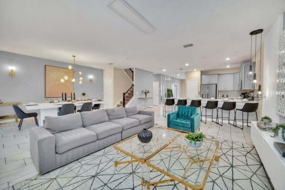 House, Multiple Beds, Pool Access, Pool View (STL119-4567-9-GP) | Living area