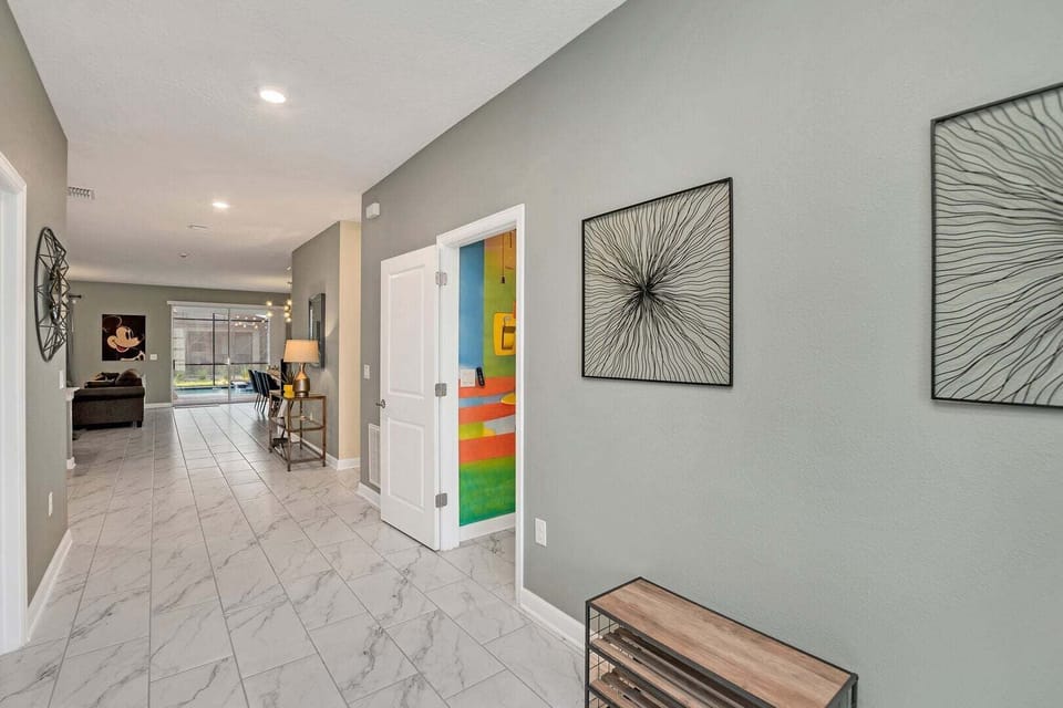 House, Multiple Beds, Pool Access, Pool View (STL104-2848-9-GP) | Interior