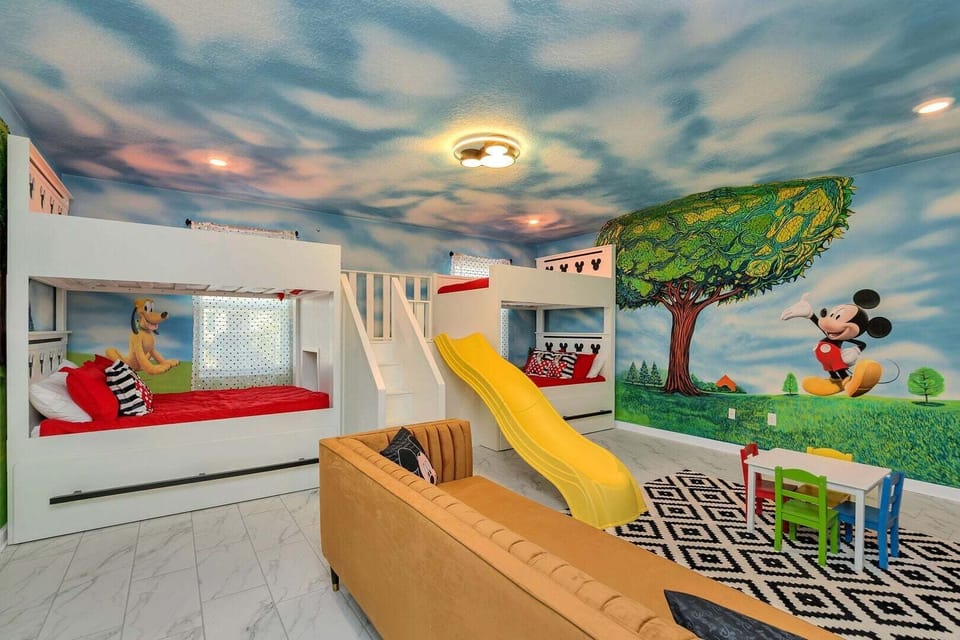 Disney Decorated Home 8min to Disneyworld Pool/spa Sleeps 22 104 House in Kissimmee
