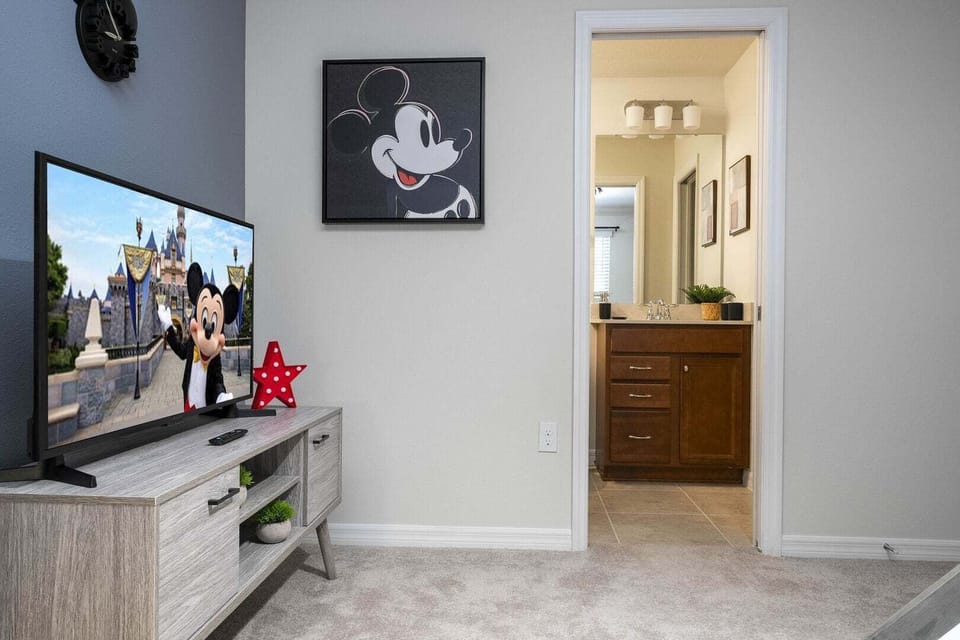 House, Multiple Beds, Pool View (WI107-4416-5-GP) | Interior
