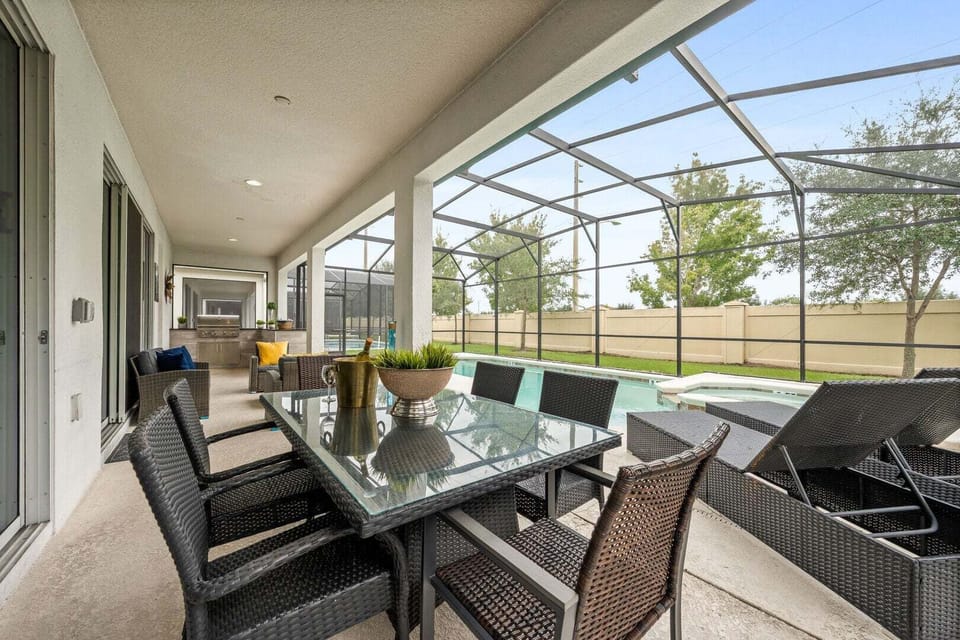 House, Multiple Beds, Pool View (SON104-2611-9-GP) | Outdoor dining