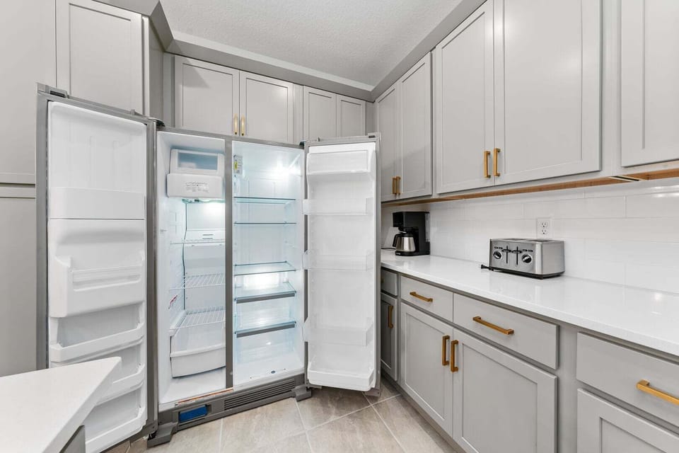 House, Multiple Beds, Pool Access, Pool View (SLA108-2370-5-P) | Interior