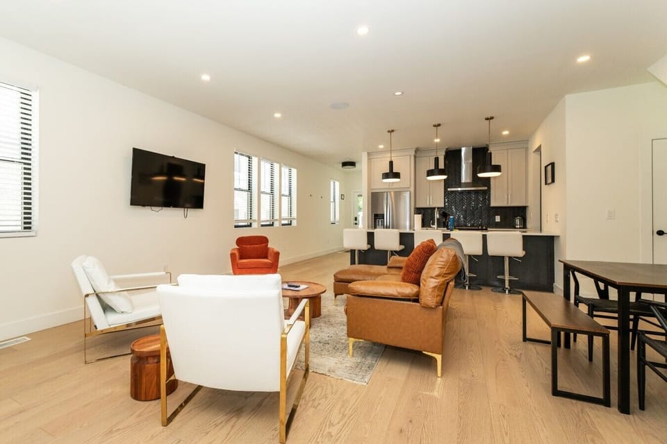 08-1442 Madison Ave-8