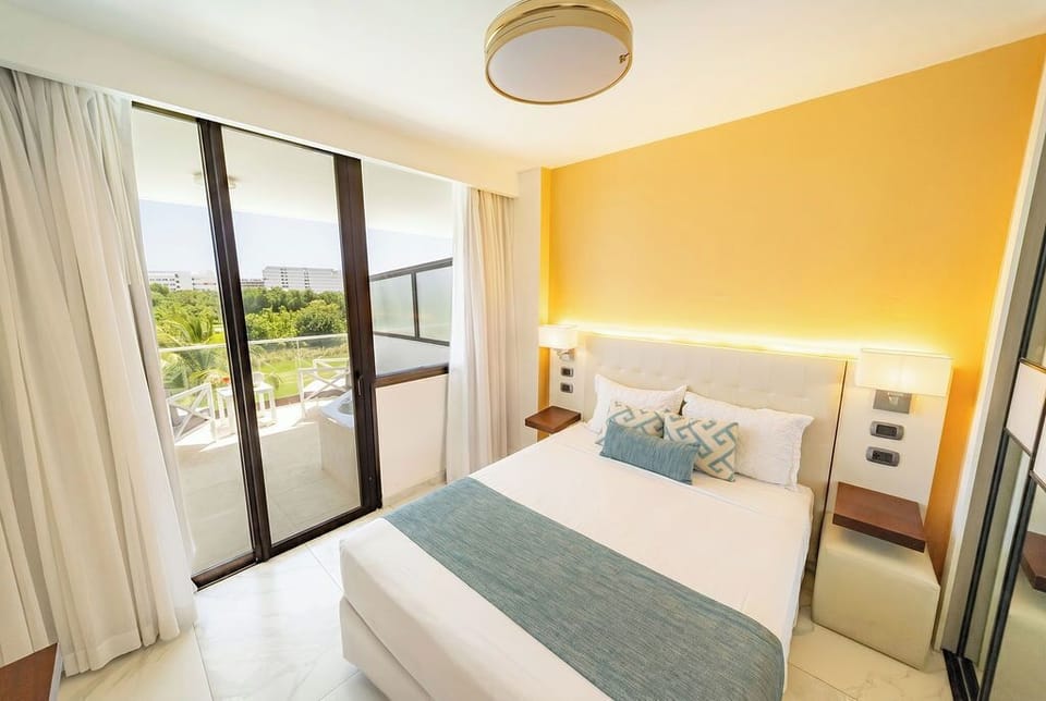 Vista Splash 2 Bdrm Whirpool with views @ Cana Bay (3156)